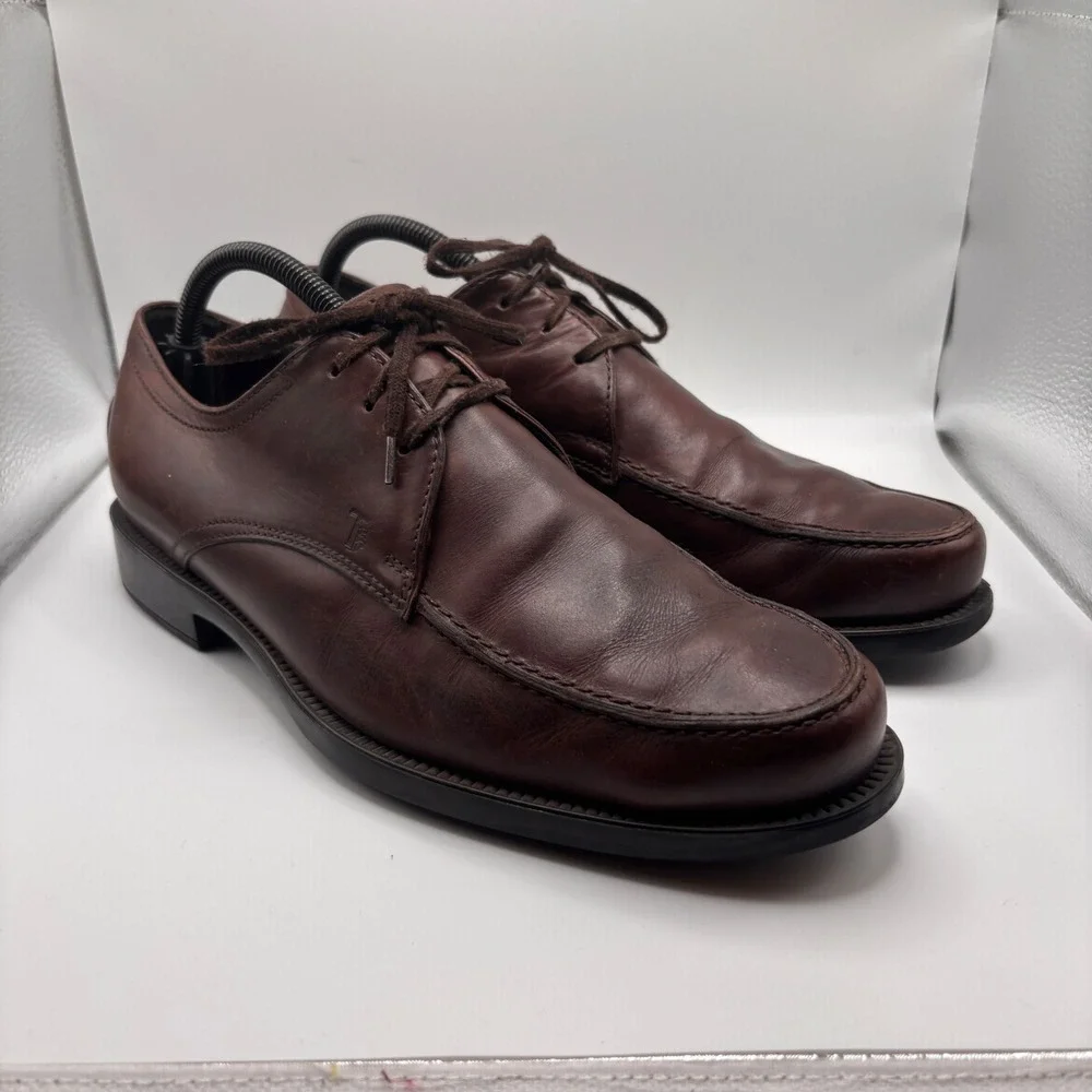 Tods Mens Brown Leather Moc Toe Derby Shoe Size 7.5 Made in Italy Luxury Loafers